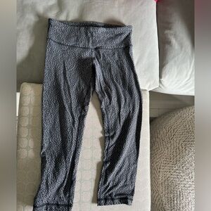 Lululemon leggings size 8